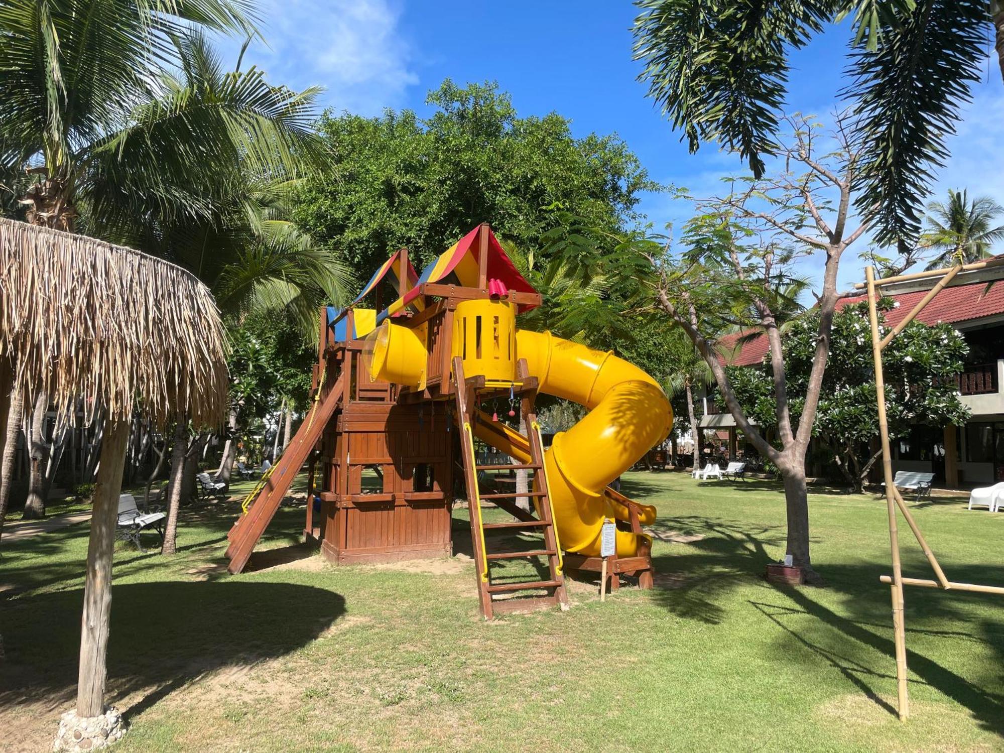 Dolphin Bay Beach Resort Sam Roi Yot Ngoại thất bức ảnh