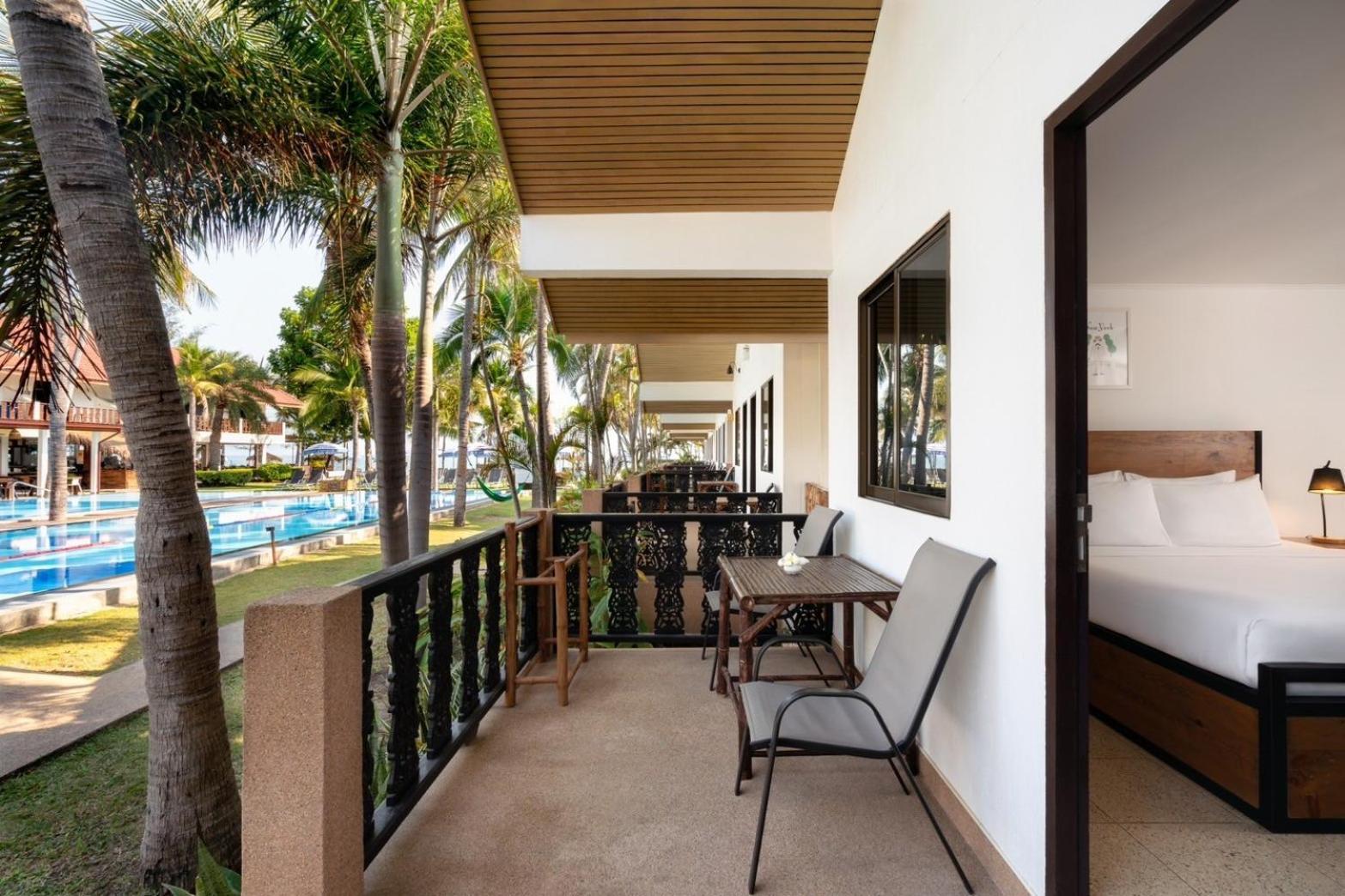 Dolphin Bay Beach Resort Sam Roi Yot Ngoại thất bức ảnh